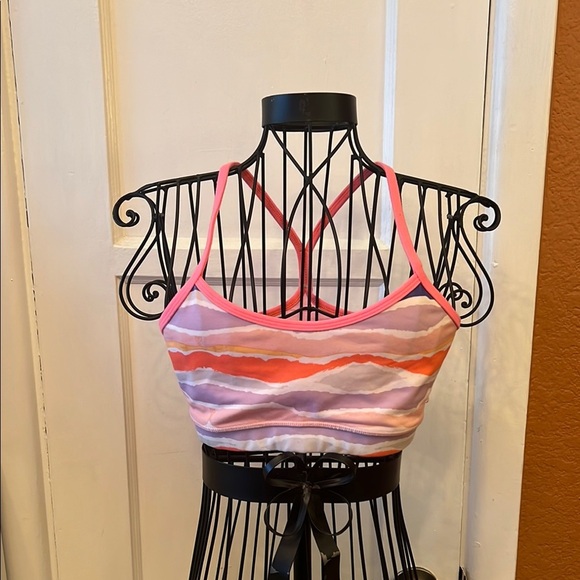 Lululemon Flow Y Bra-Size 6 - Picture 1 of 4